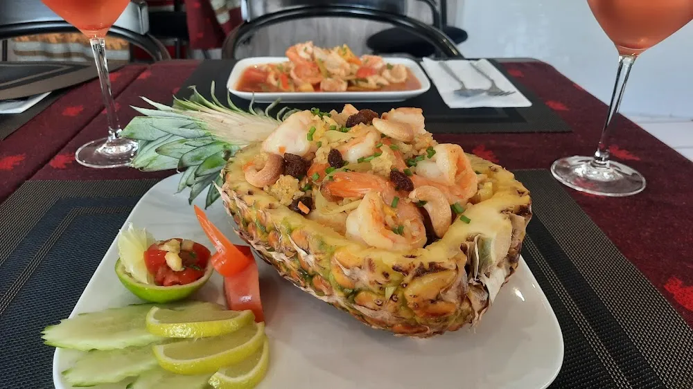 ข้าวผัดสับปะรด